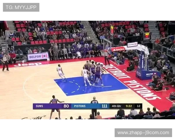 以足球云梯训练加标提升灵敏度与爆发力的高效步伐协调训练方案 以足球云梯训练加标提升灵敏度与爆发力的高效步伐协调训练方案